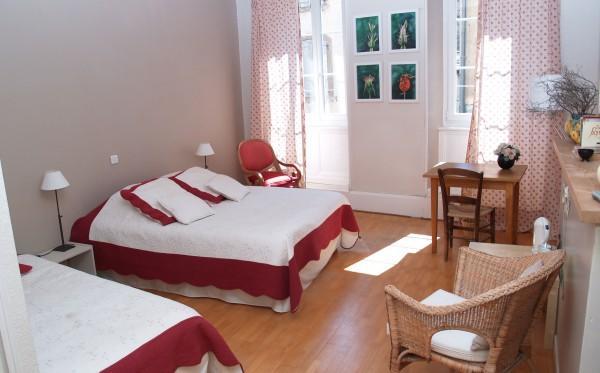 Les Tables De La Fontaine Hotell Florac Exteriör bild